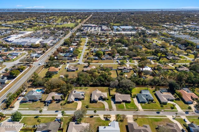 2213 Woodlawn Circle, Melbourne, FL 32934