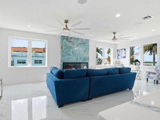 519 Coral Sands Way, Hutchinson Island, FL 34949