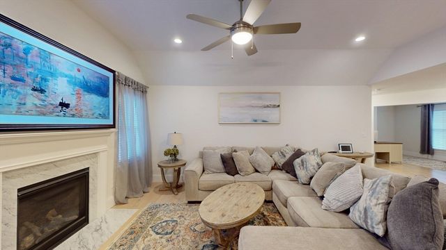 16 Wedge Drive, Lakeville, MA 02347