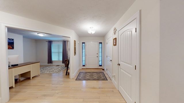 16 Wedge Drive, Lakeville, MA 02347