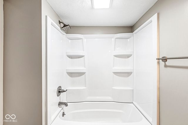 68 E 500 N, Anderson, IN 46012