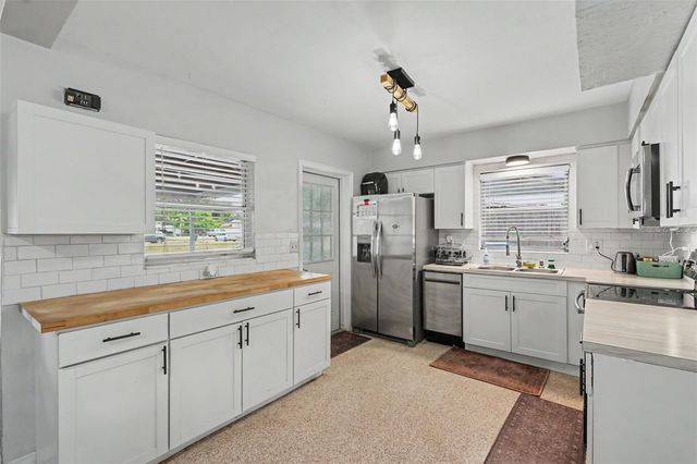 2270 NOLAN DRIVE, Largo, FL 33770