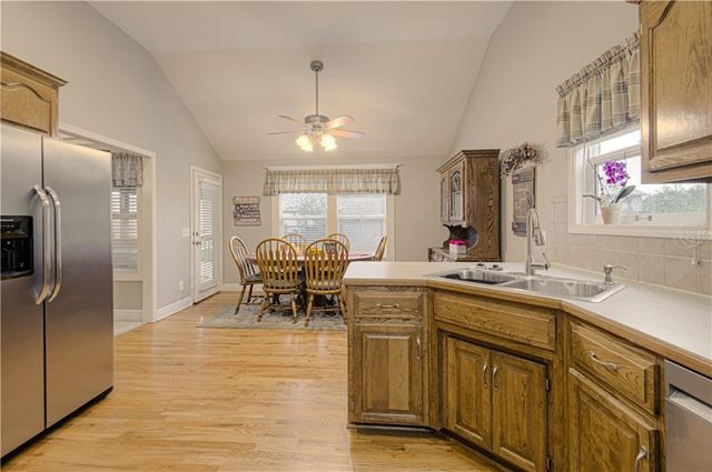 1004 Hackberry Court, Liberty, MO 64068