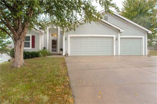 1004 Hackberry Court, Liberty, MO 64068