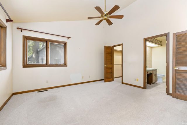 271 N McClellan St Apt 105, Auburn, IN 46706