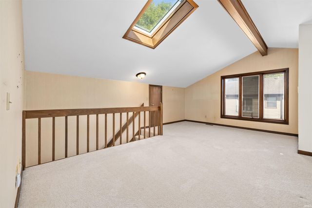 271 N McClellan St Apt 105, Auburn, IN 46706