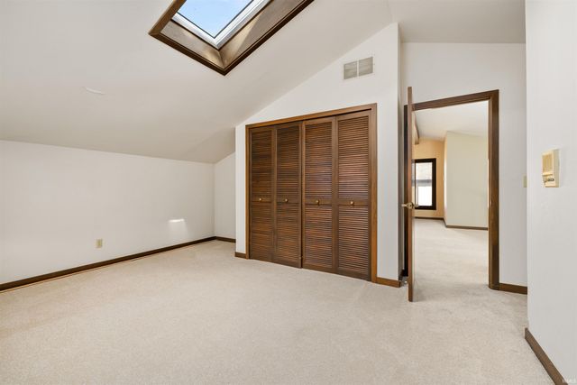 271 N McClellan St Apt 105, Auburn, IN 46706