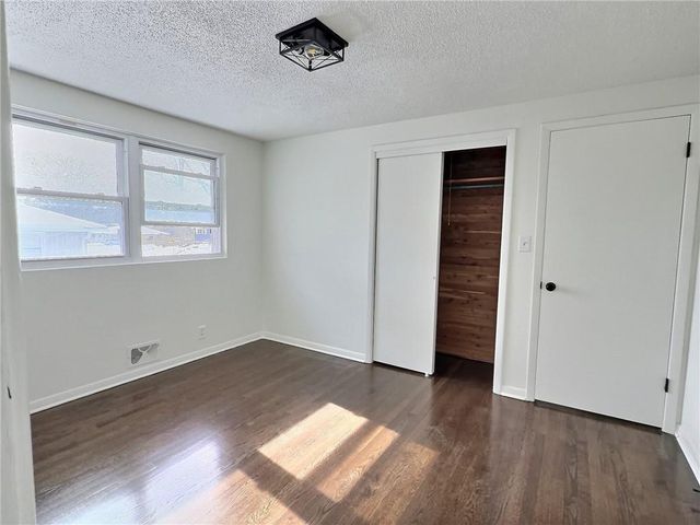 8023 Freeman Avenue, Kansas City, KS 66112