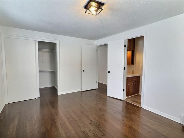 8023 Freeman Avenue, Kansas City, KS 66112