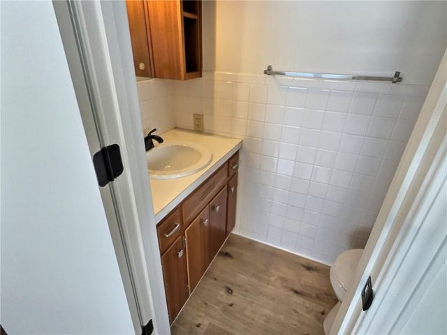 8023 Freeman Avenue, Kansas City, KS 66112