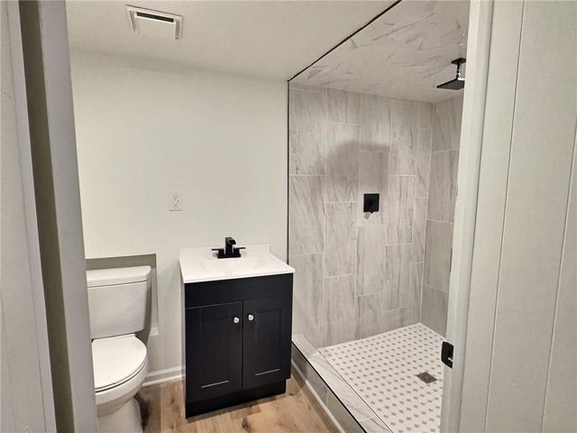 8023 Freeman Avenue, Kansas City, KS 66112