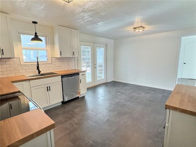 8023 Freeman Avenue, Kansas City, KS 66112