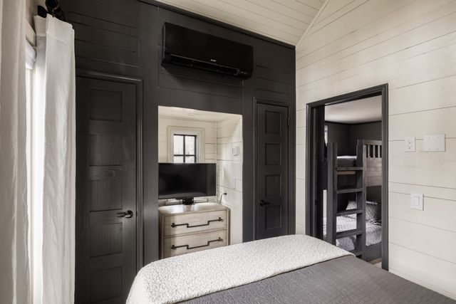 70 Acorn Cv, Tracy City, TN 37387
