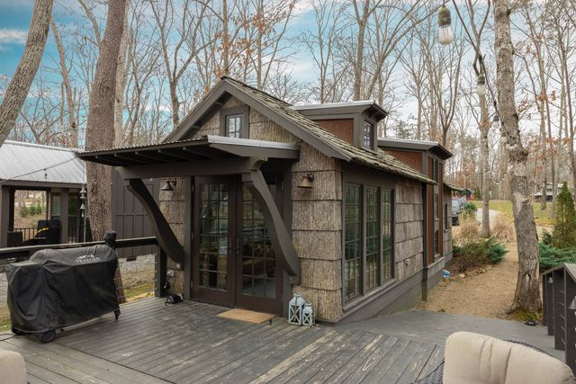 70 Acorn Cv, Tracy City, TN 37387