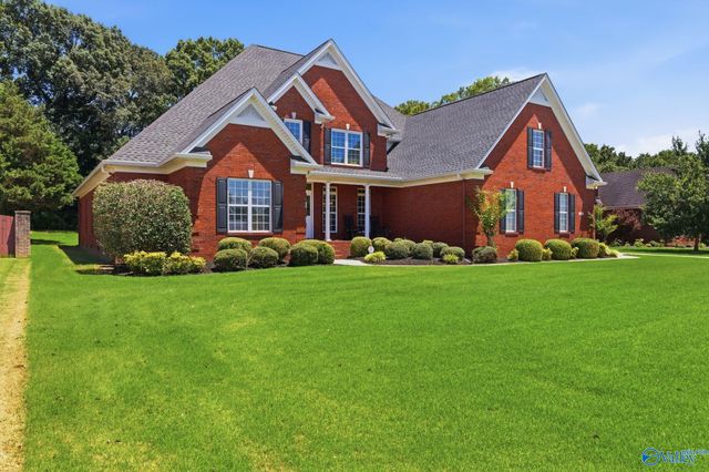 2018 Englewood Place SW, Decatur, AL 35603