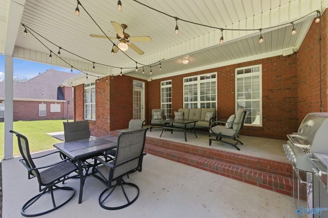 2018 Englewood Place SW, Decatur, AL 35603