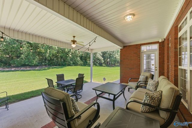 2018 Englewood Place SW, Decatur, AL 35603
