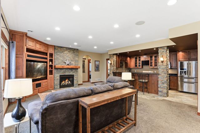 13927 Jodrell Street, Columbus, MN 55014