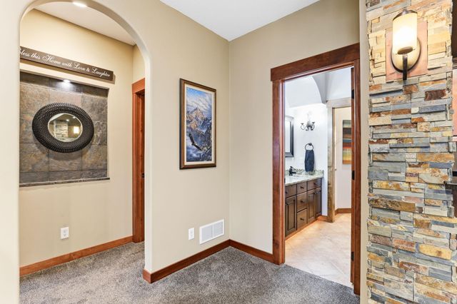 13927 Jodrell Street, Columbus, MN 55014