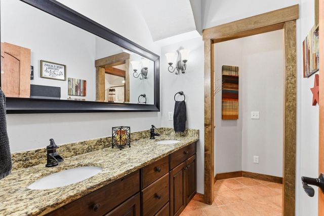 13927 Jodrell Street, Columbus, MN 55014