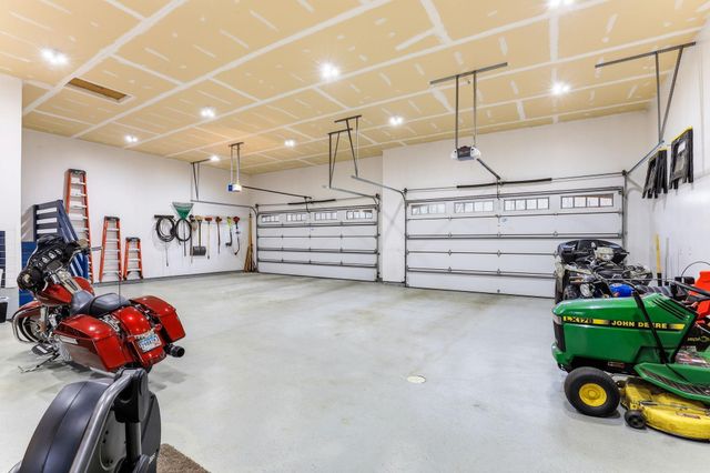 13927 Jodrell Street, Columbus, MN 55014