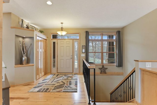 13927 Jodrell Street, Columbus, MN 55014