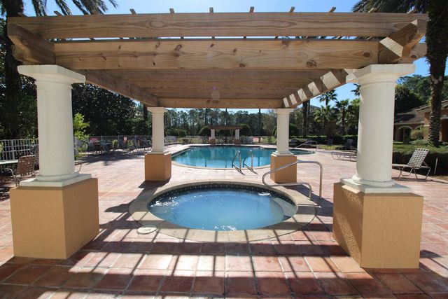 520 Florida Club Blvd 202, St Augustine, FL 32084