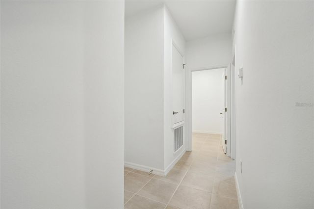 1739 BLUE LAGOON CIRCLE, Mascotte, FL 34753