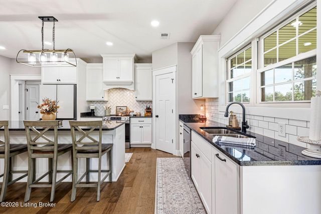 109 Leamington Dr, Bardstown, KY 40004