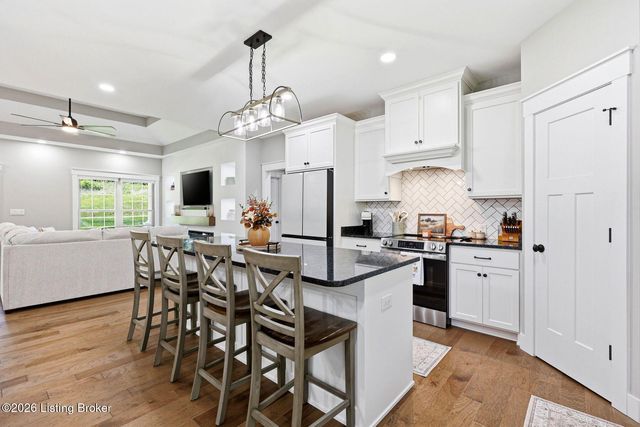 109 Leamington Dr, Bardstown, KY 40004