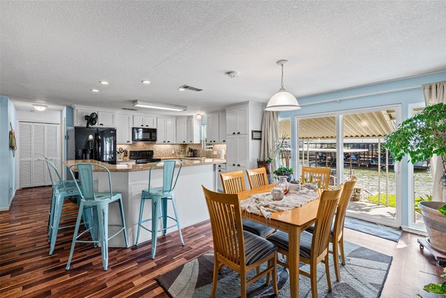 4517 Wildwood Circle, Granbury, TX 76049
