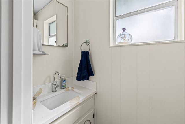 4517 Wildwood Circle, Granbury, TX 76049
