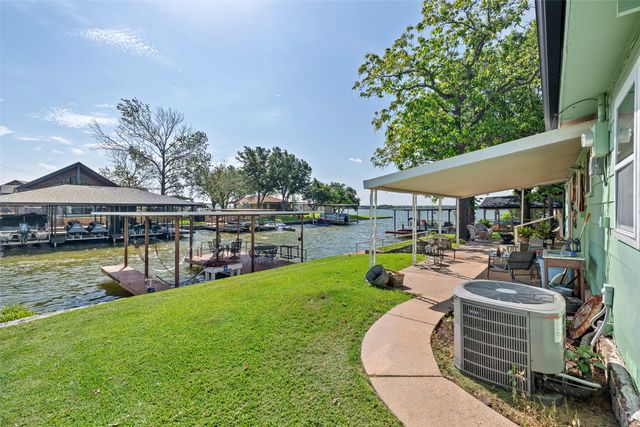 4517 Wildwood Circle, Granbury, TX 76049