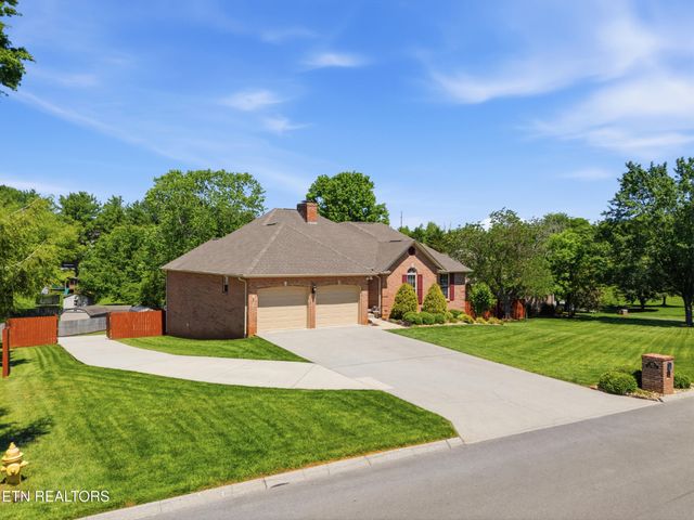 315 Silo Drive, Lenoir City, TN 37772