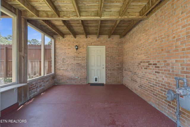 315 Silo Drive, Lenoir City, TN 37772
