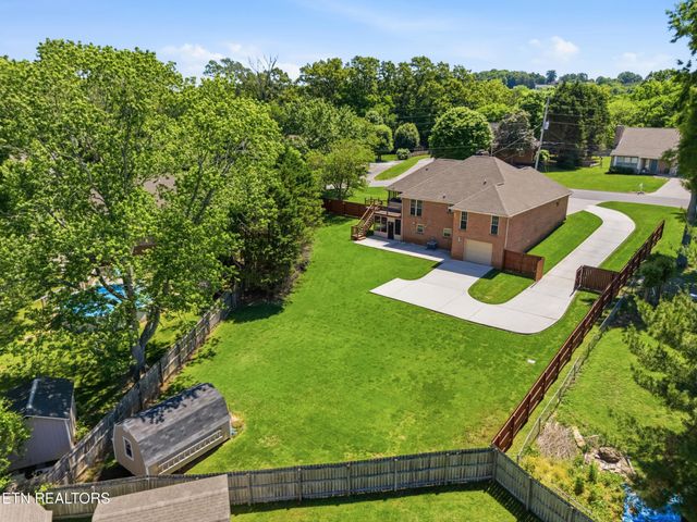 315 Silo Drive, Lenoir City, TN 37772