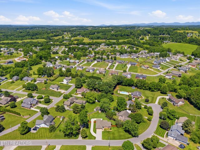 315 Silo Drive, Lenoir City, TN 37772