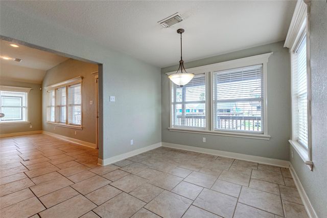 70 Tarpon Street, Bayou Vista, TX 77563