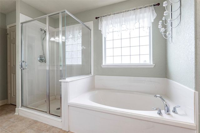 70 Tarpon Street, Bayou Vista, TX 77563