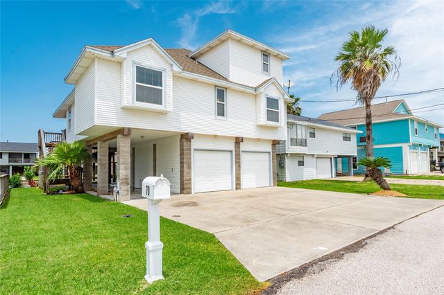 70 Tarpon Street, Bayou Vista, TX 77563