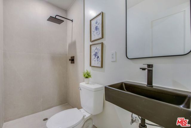 1129 S Citrus Avenue, Los Angeles, CA 90019