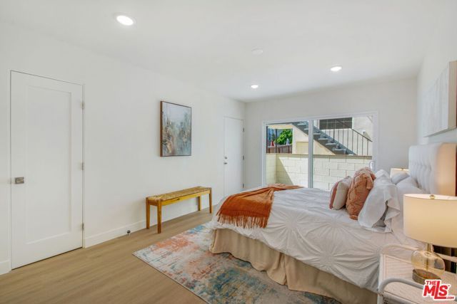 1129 S Citrus Avenue, Los Angeles, CA 90019