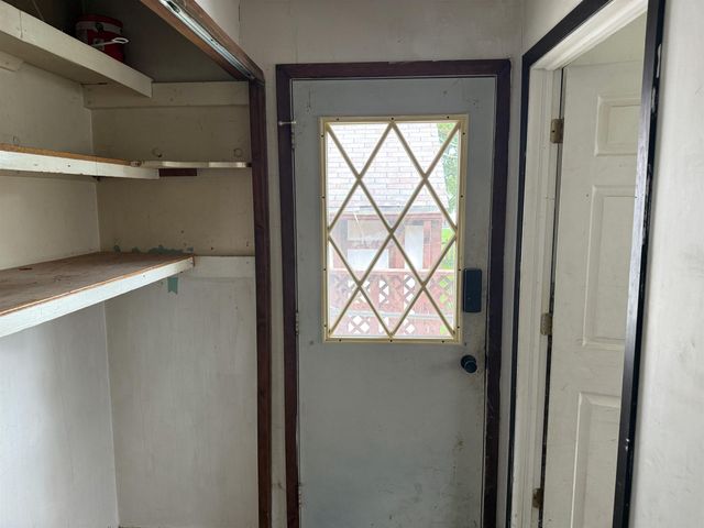 2232 W 3rd Street, Waterloo, IA 50702
