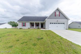 204 N Windy Ridge Road, Hubert, NC 28539