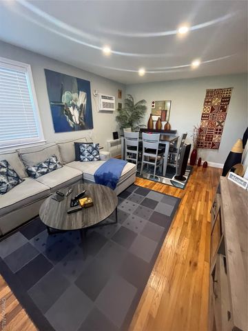 538 E Park Avenue, Long Beach, NY 11561