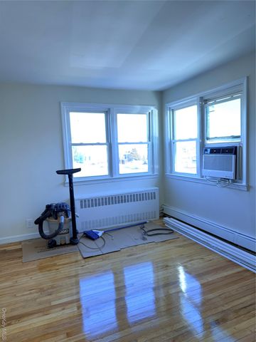 538 E Park Avenue, Long Beach, NY 11561