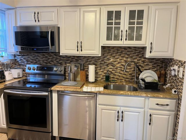 538 E Park Avenue, Long Beach, NY 11561