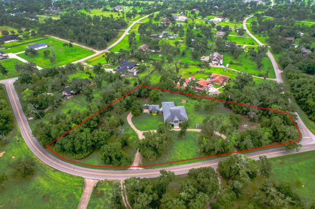108 Buffalo Trail, Lake Jackson, TX 77566