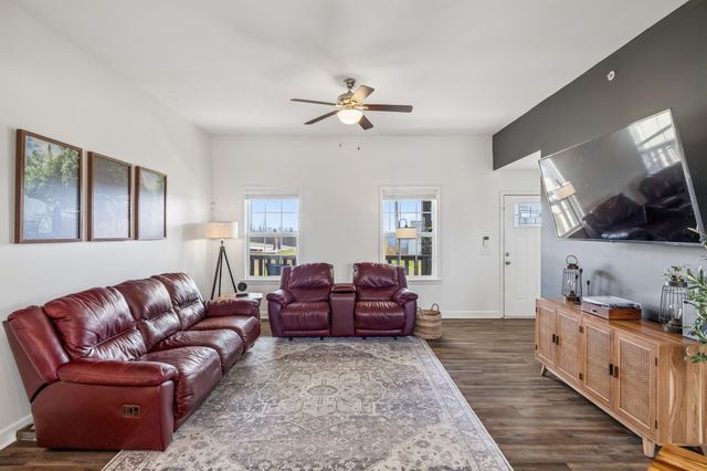 608 Skyview Dr, Ashland City, TN 37015