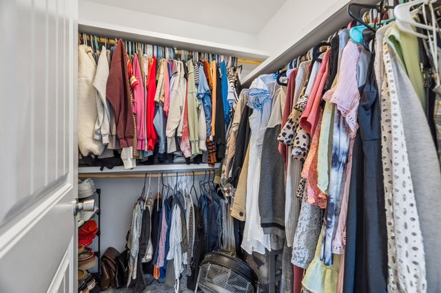 608 Skyview Dr, Ashland City, TN 37015